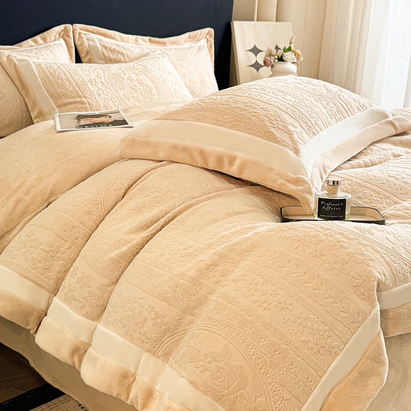 Royora 4-Piece Milk Velvet Bedding Set with Textured Duvet Cover & Pillowcases