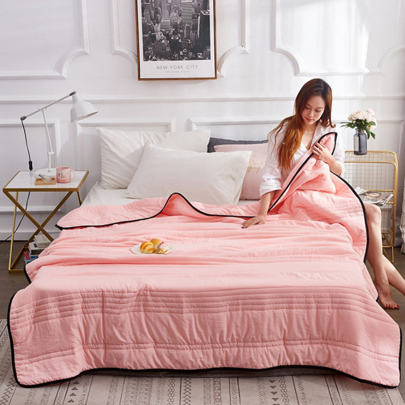 Eloria Lightweight Summer Comforter with Breathable Bamboo Linen Blend