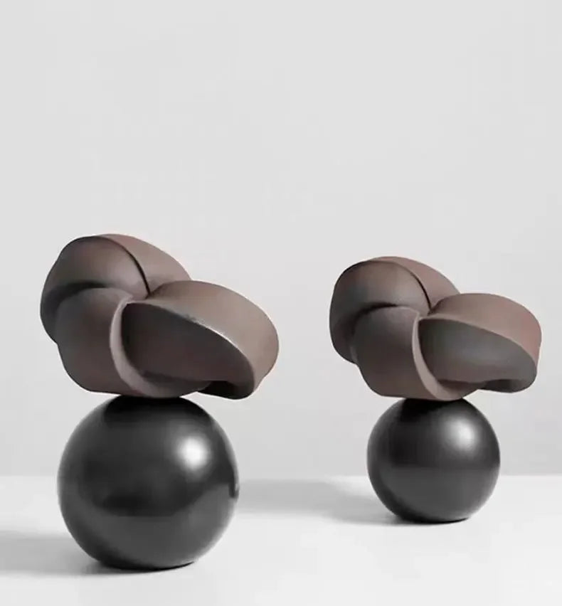 Royora Abstract Desk Sculpture-Modern Geometric Ornament for Home Decor