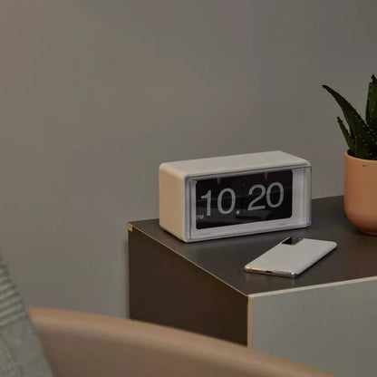 Royora Retro Automatic Flip Down Clock - Mid-Century Modern Desk & Table Timepiece