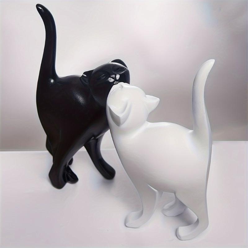 Royora Minimalist Geometric Black Cat Figurine-Modern Home Decor Sculpture