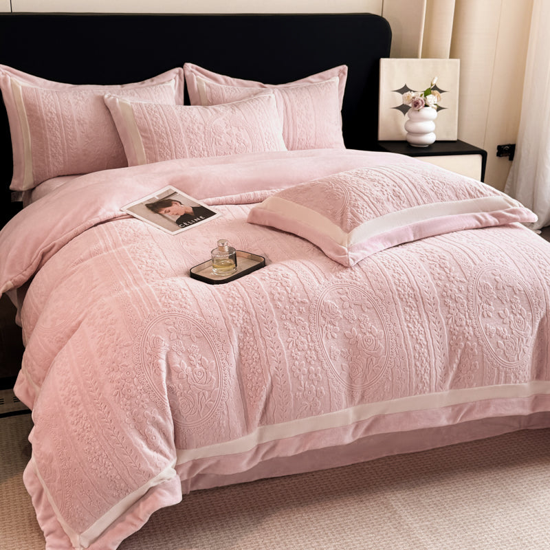Royora 4-Piece Milk Velvet Bedding Set with Textured Duvet Cover & Pillowcases