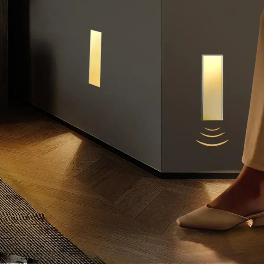 Royeva Indoor LED Wall Light Fixture, Hallway Lighting Modern Rectangle