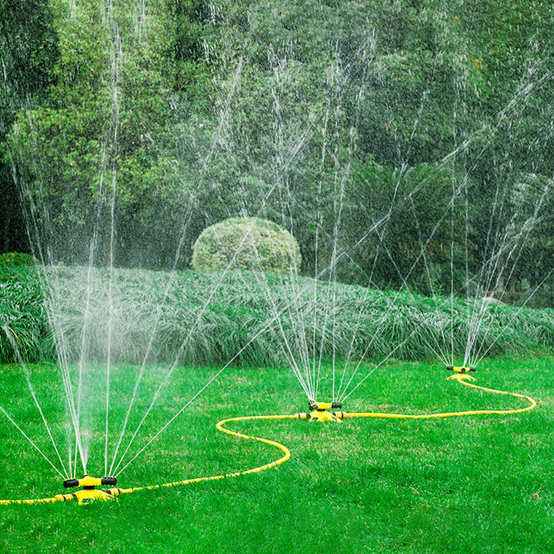 Novara 360 Degree Rotating Lawn Sprinkler with 4 Adjustable Nozzles for Garden Coverage