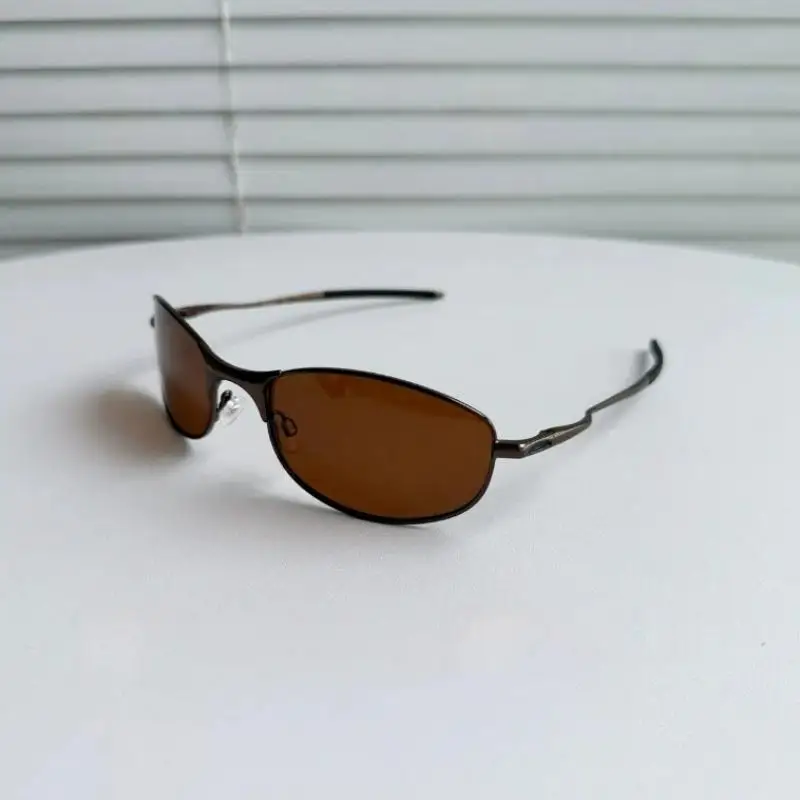 Royora Lightweight Metal Polarized Sunglasses for Glare Protection