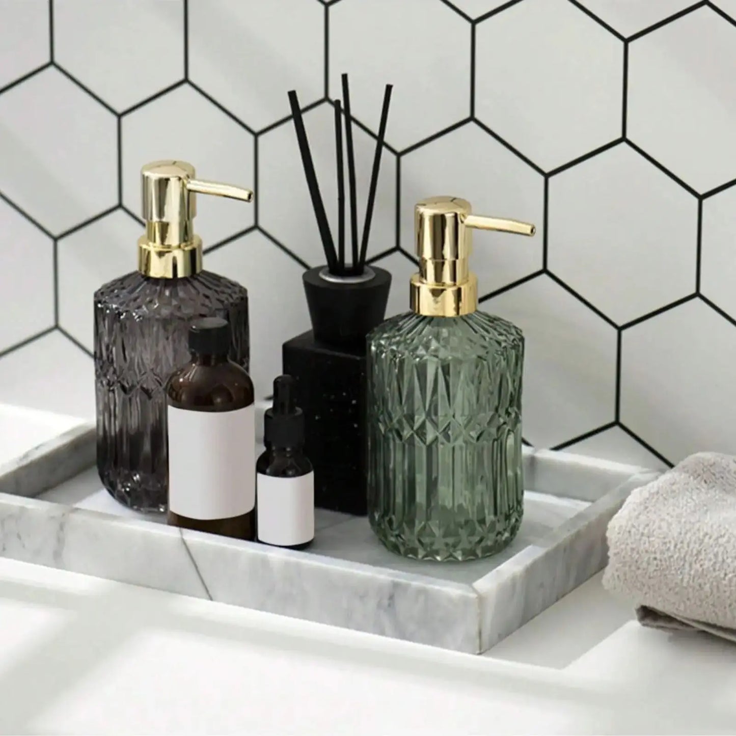 Sovere Diamond Cut Glass Soap Dispenser with Gold Pump for Kitchen or Bathroom
