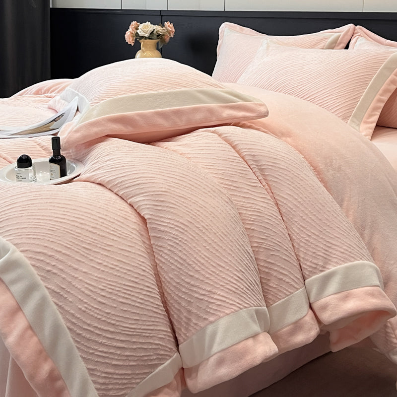 Royora 4-Piece Milk Velvet Bedding Set with Textured Duvet Cover & Pillowcases