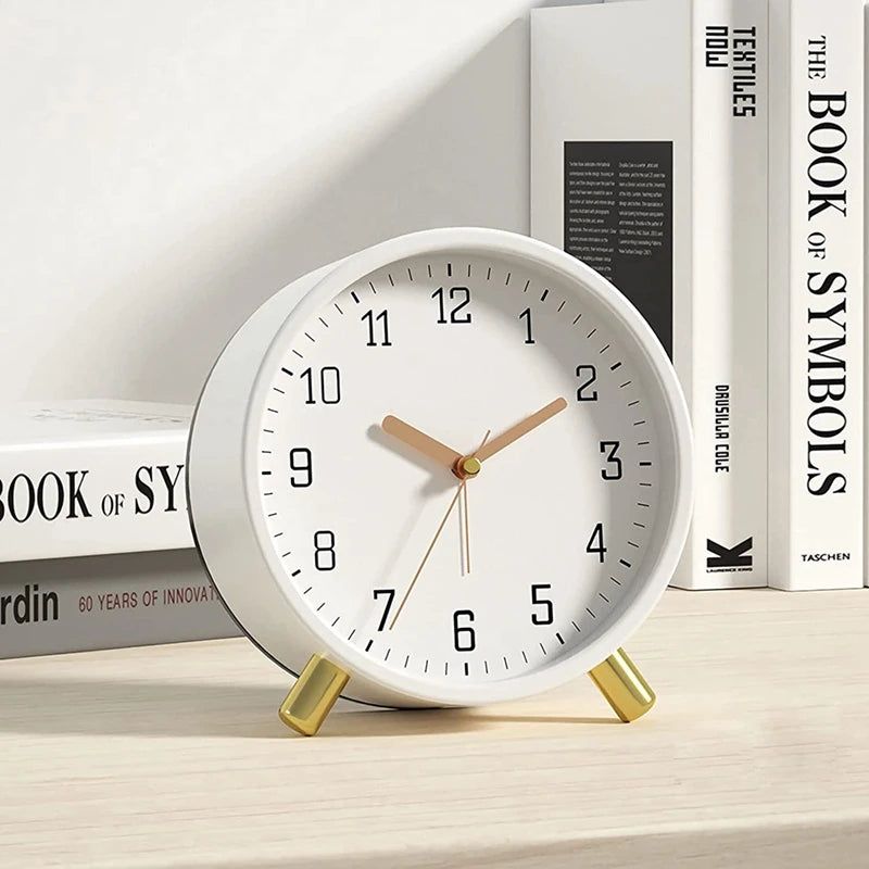 Royora Silent Analog Desk Clock - Scandinavian Metal Design for Office & Bedroom