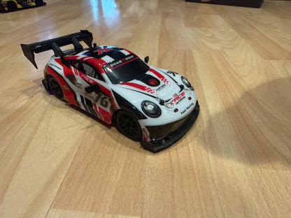 Novara High-Speed 2.4GHz RC Drift Car with LED Headlights and Interchangeable Tires