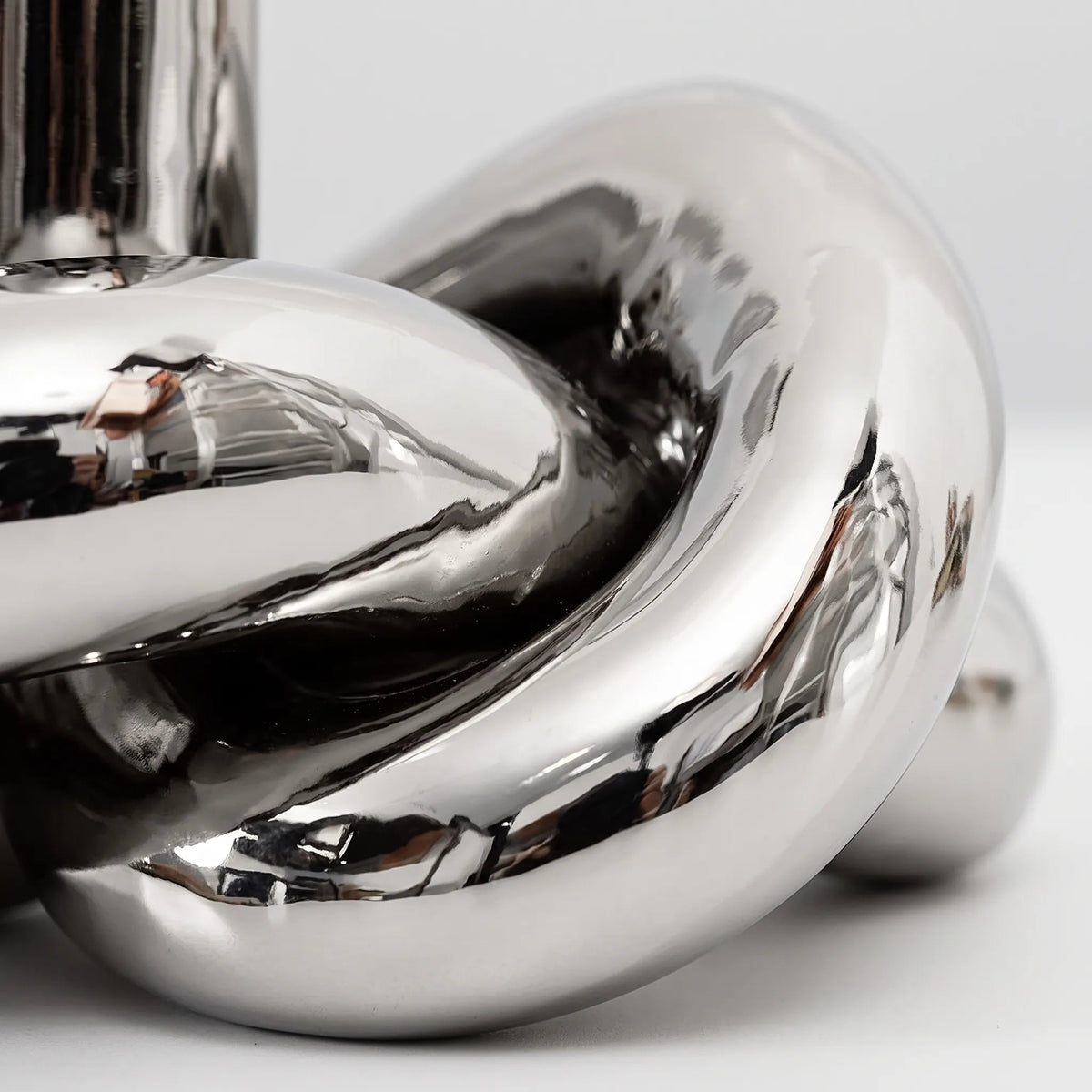 Abstract Continuous Knot Sculpture - Knotica 4