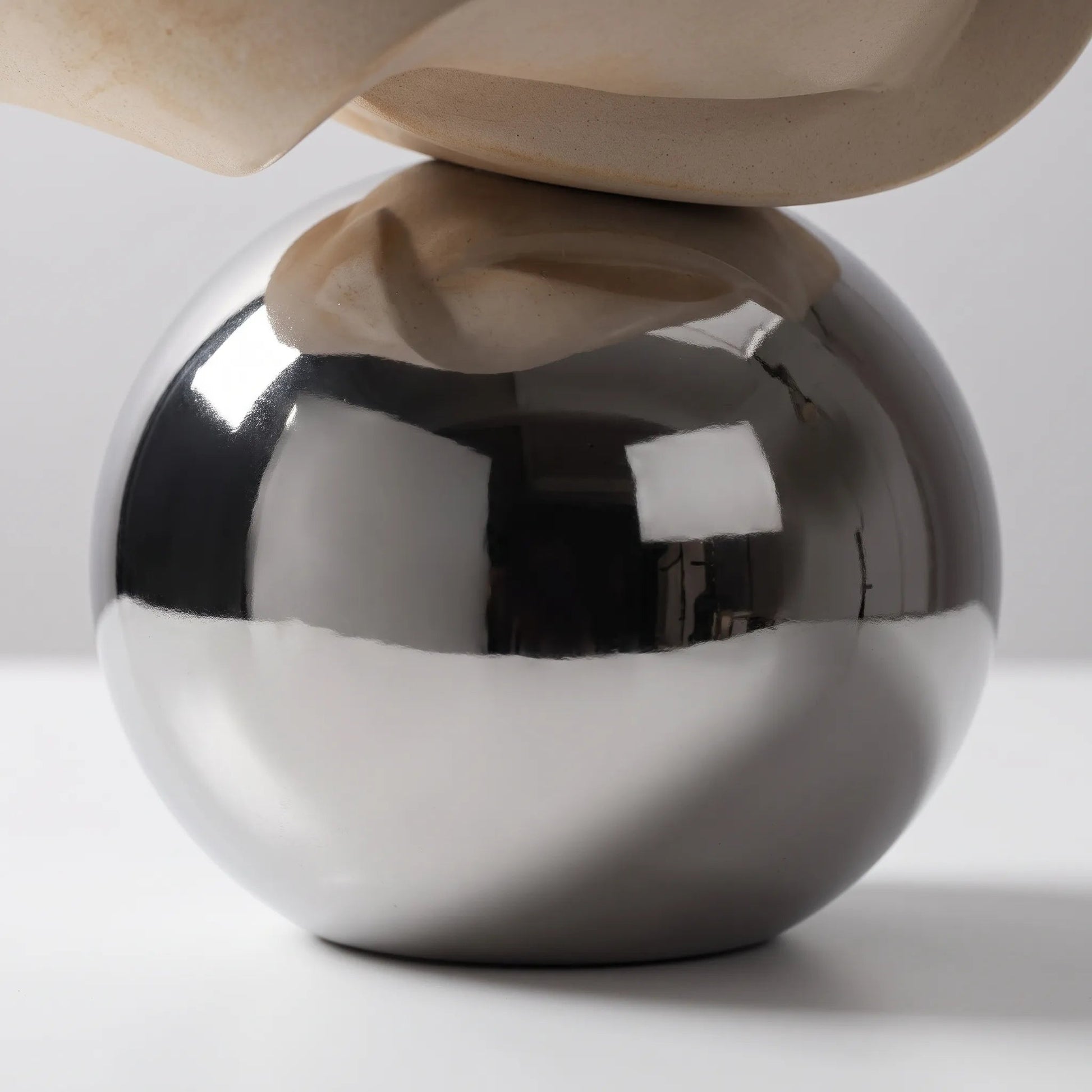 Abstract Knot Desk Sculpture - Nodax 3