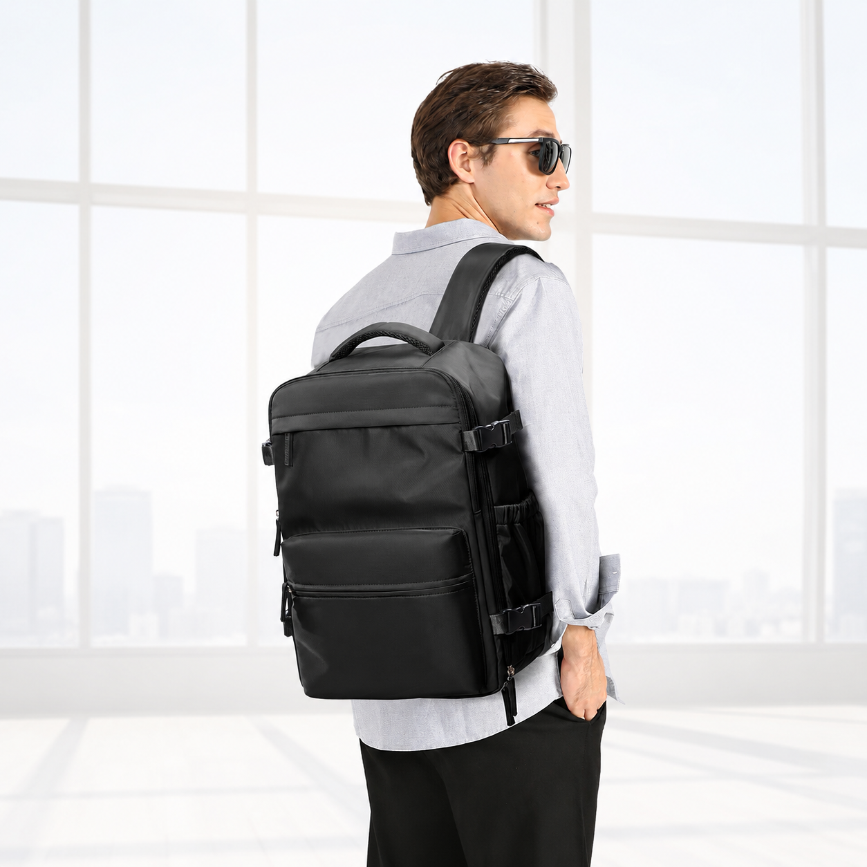 Eloria Travel Backpack with Vacuum Compression System and 17-inch Laptop Compartment