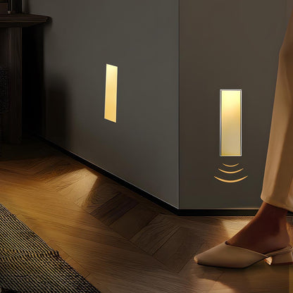 Minimalist LED Wall Sconce – White, Rectangular Design with Motion Sensor for the Hallway or Bedroom 2