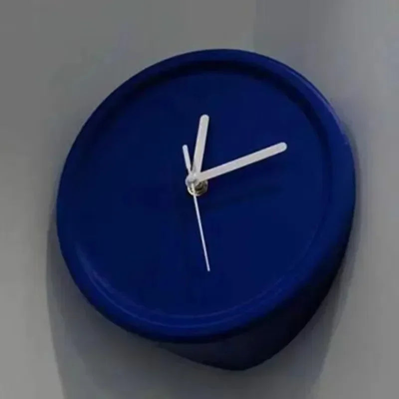 Minimalist Round Corner Wall Clock 7