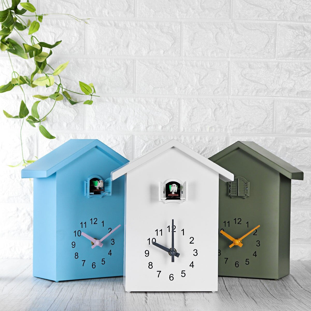 Modern Cuckoo Clock with Authentic Sound – Minimalist Design for Contemporary Home Decor 3