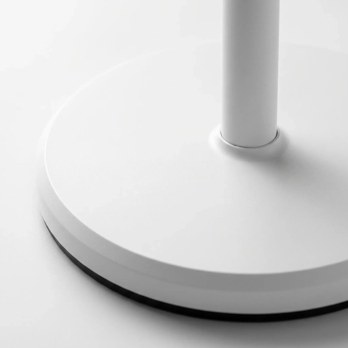 Modern Oscillating Floor Fan - Zephyris 2