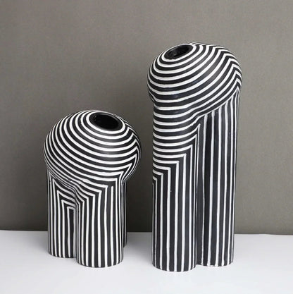 Noir & Blanc Vase Collection 2