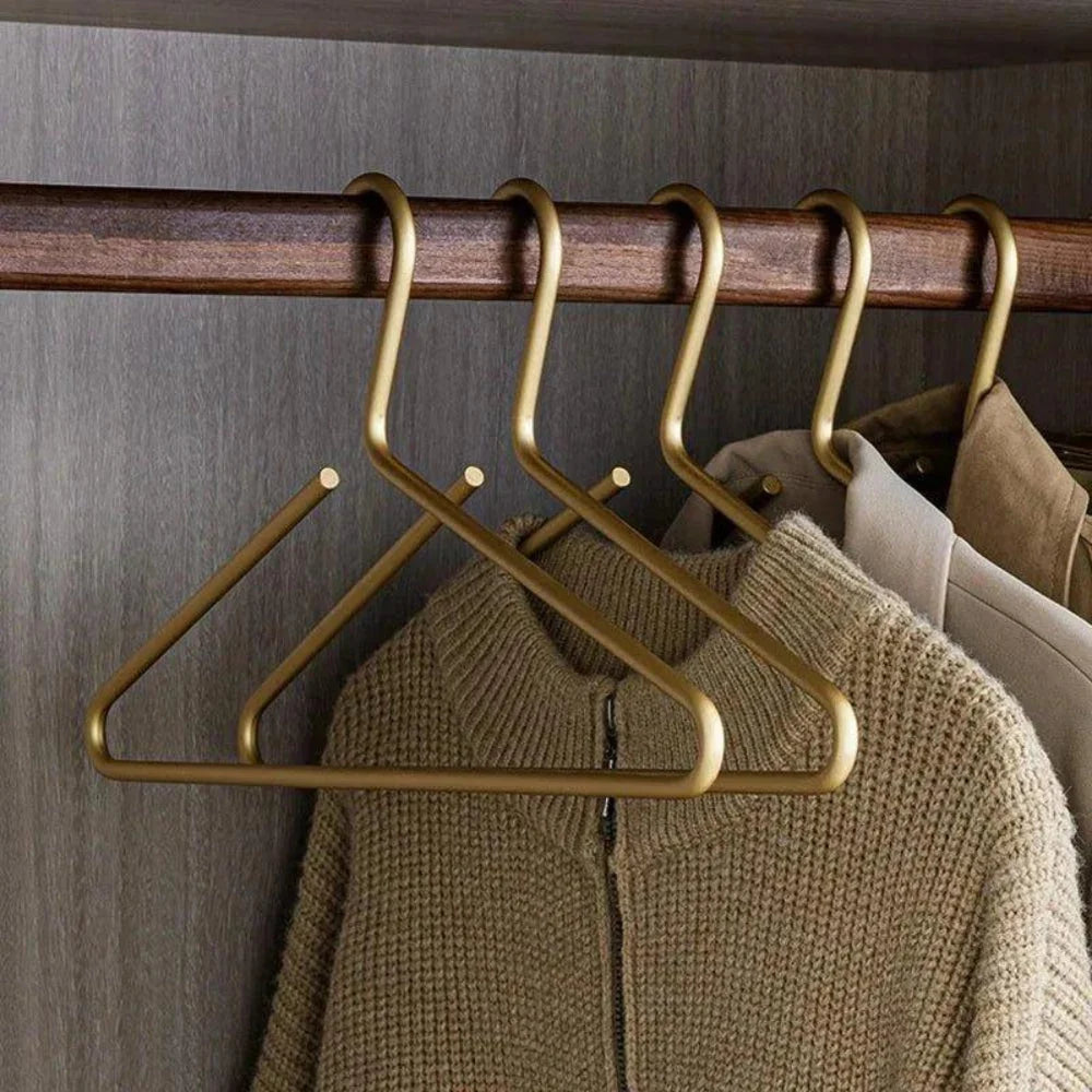 Non-Slip Clothes Hangers Set of 5 Space-Saving Closet Storage 2
