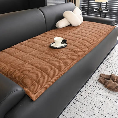 Quilted Couch Cover Mat – Soft Microfiber with Non-Slip Backing, Cat Scratch Resistant, Machine Washable, Standard Sofa Size 2