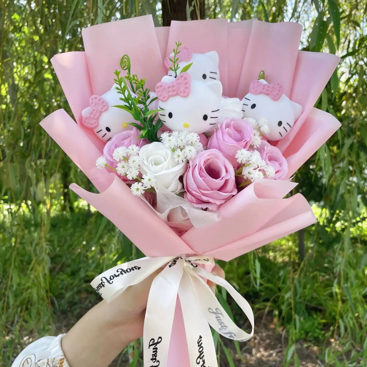 Royelux Hello Kitty Flower Bouquet – Creative Gift for Birthdays & Special Occasions 1