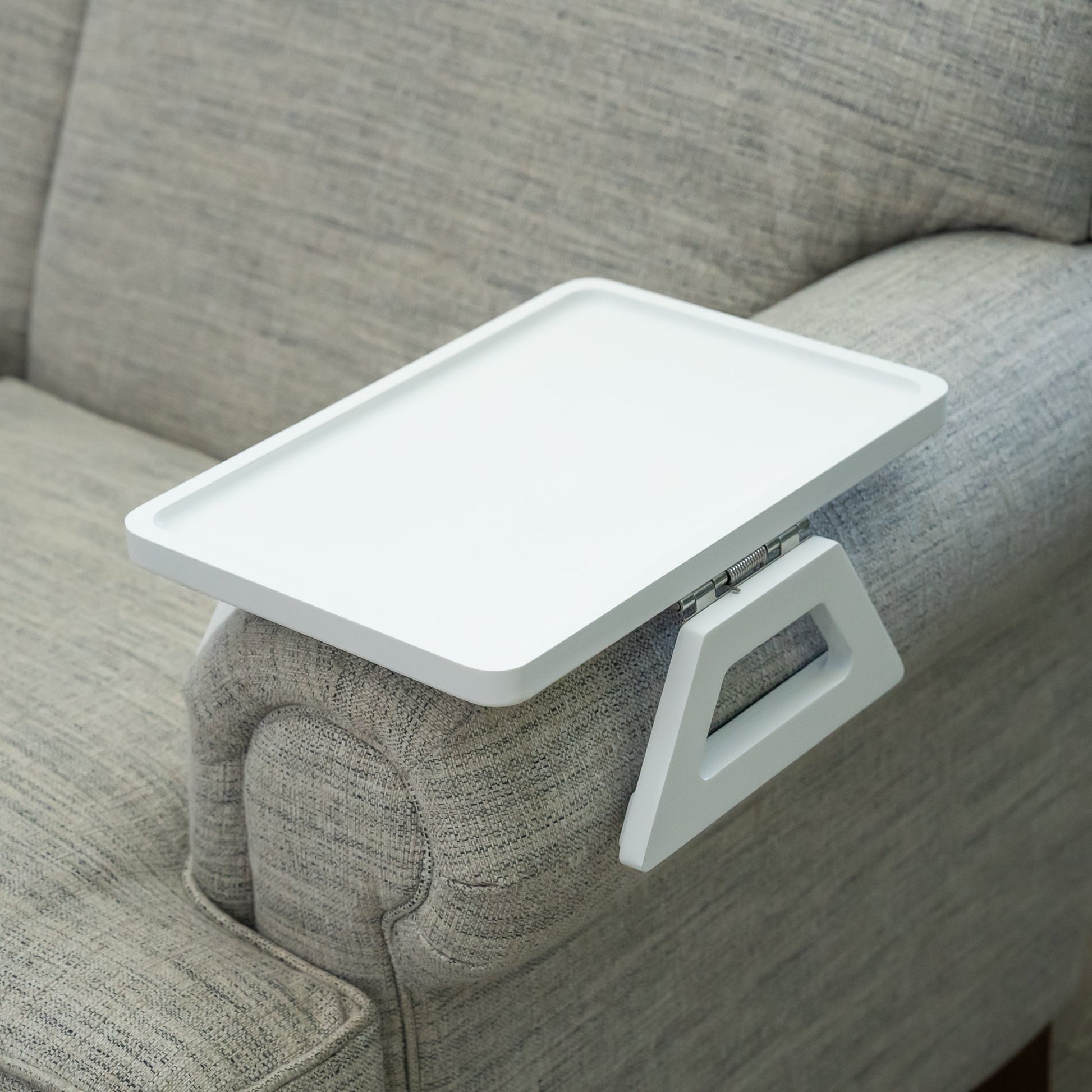 Small bench table 9