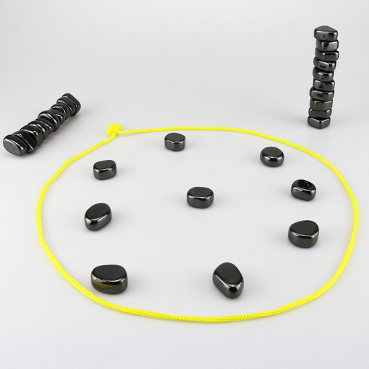 Sovere Magnetic Travel Chess Set - Compact Portable Chess Board for All Ages 0
