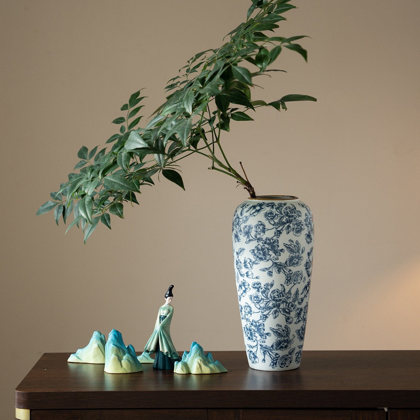 "The Willow Garden" Collection | Blue & White Chinoiserie Vases 1